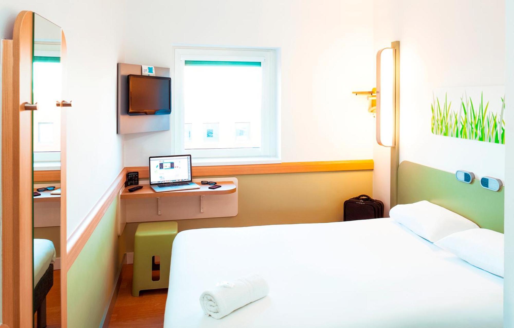 Ibis Budget Birmingham Airport Terminal Building - Nec Bickenhill Exteriör bild