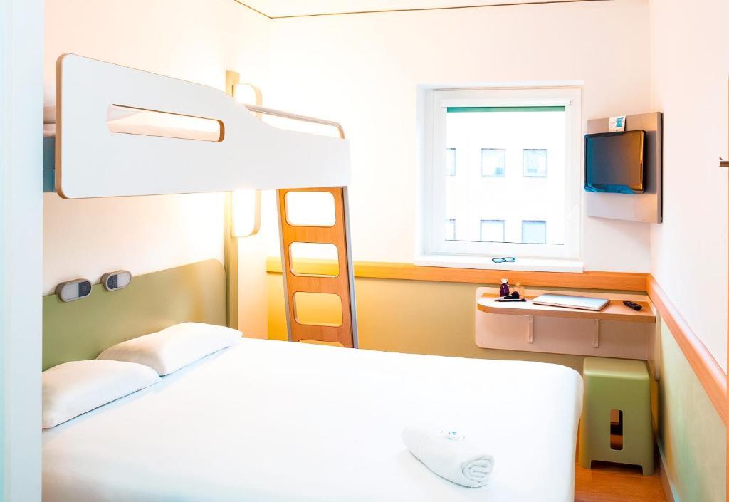 Ibis Budget Birmingham Airport Terminal Building - Nec Bickenhill Rum bild